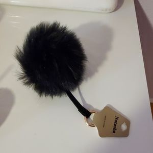 Key chain pom pom